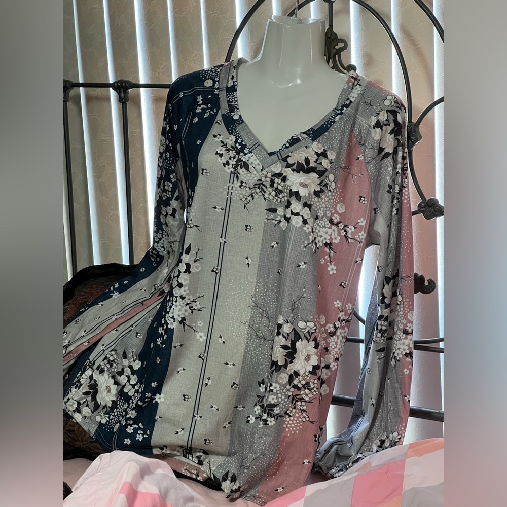V neck floral top (my sis is 66)